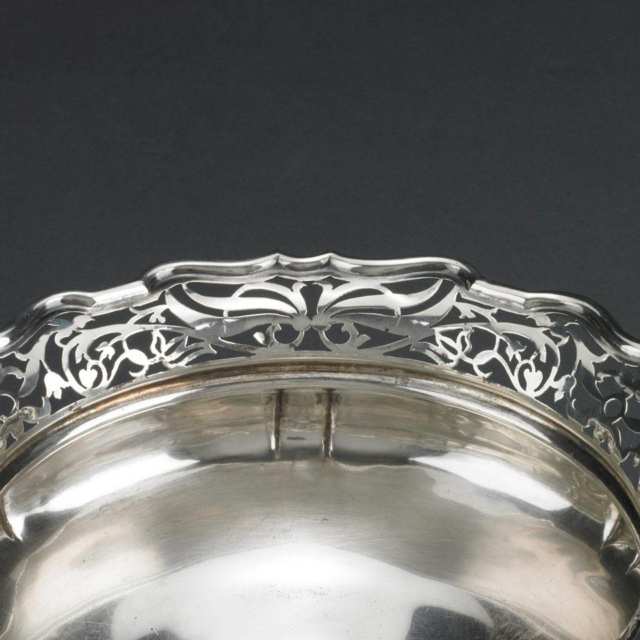 Edwardian Silver Bowl, Goldsmiths and Silversmiths Co., London, 1901