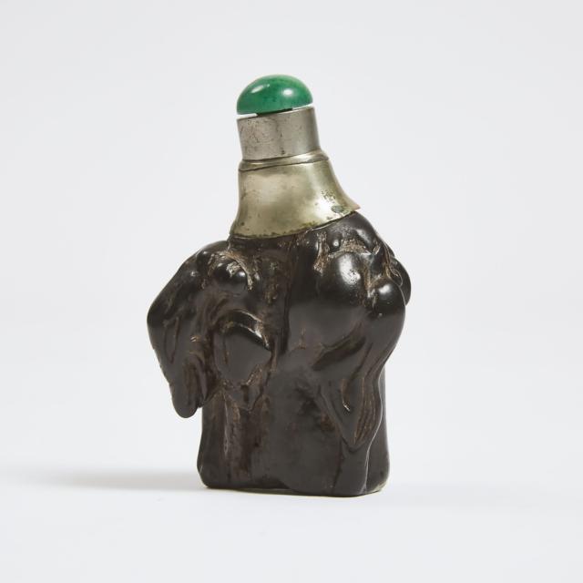 A Black Coral Elephant-Form Snuff Bottle, 19th Century