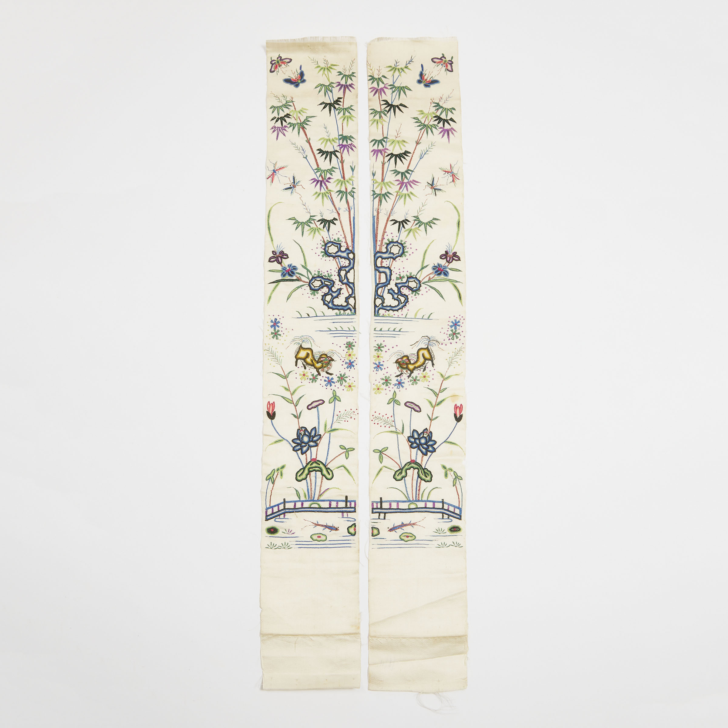 A Pair of White-Ground 'Forbidden-Knot' Embroidered Silk Robe Sleeves, Qing Dynasty, 19th Century
