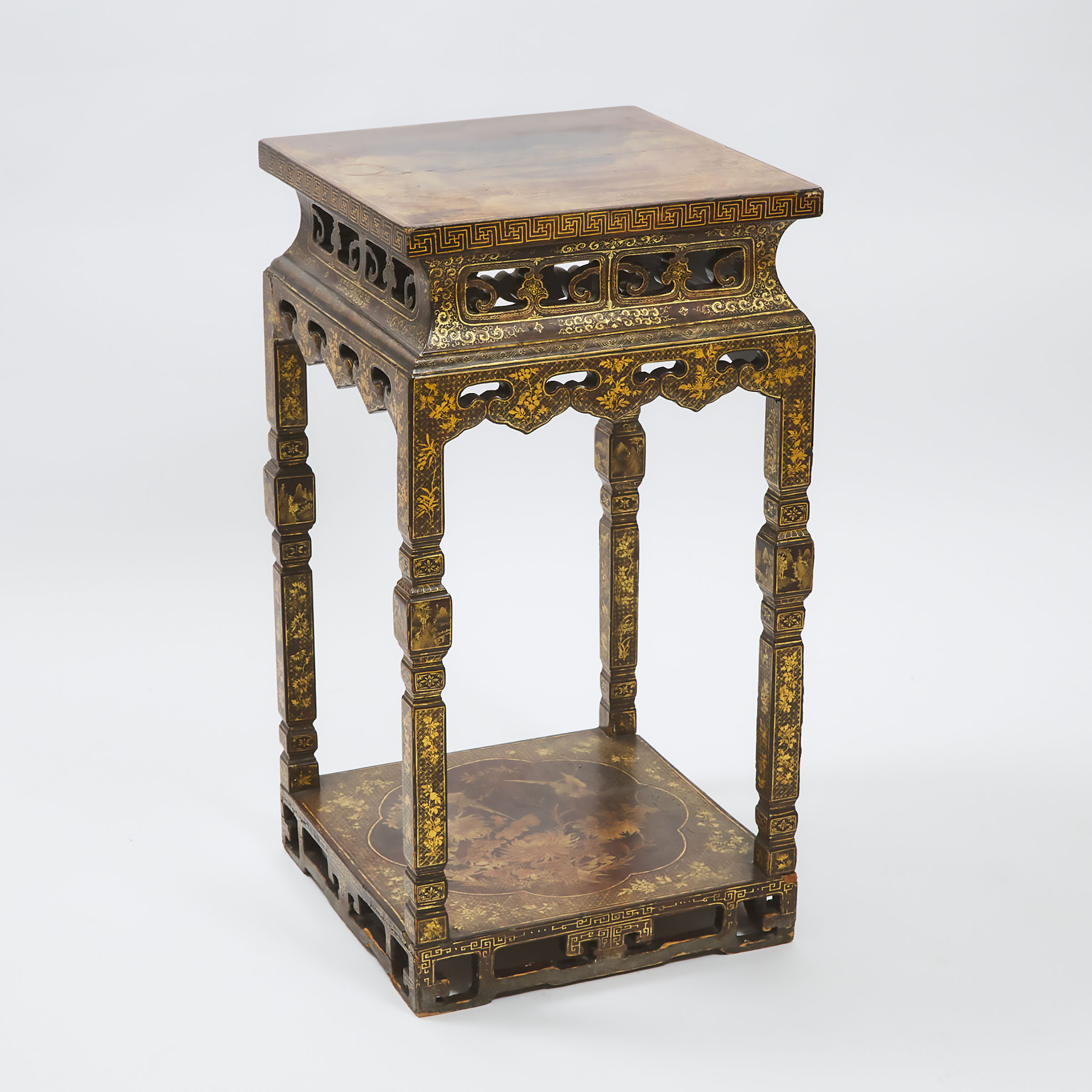 A Chinese Export Gilt Lacquer Stand, 19th Century