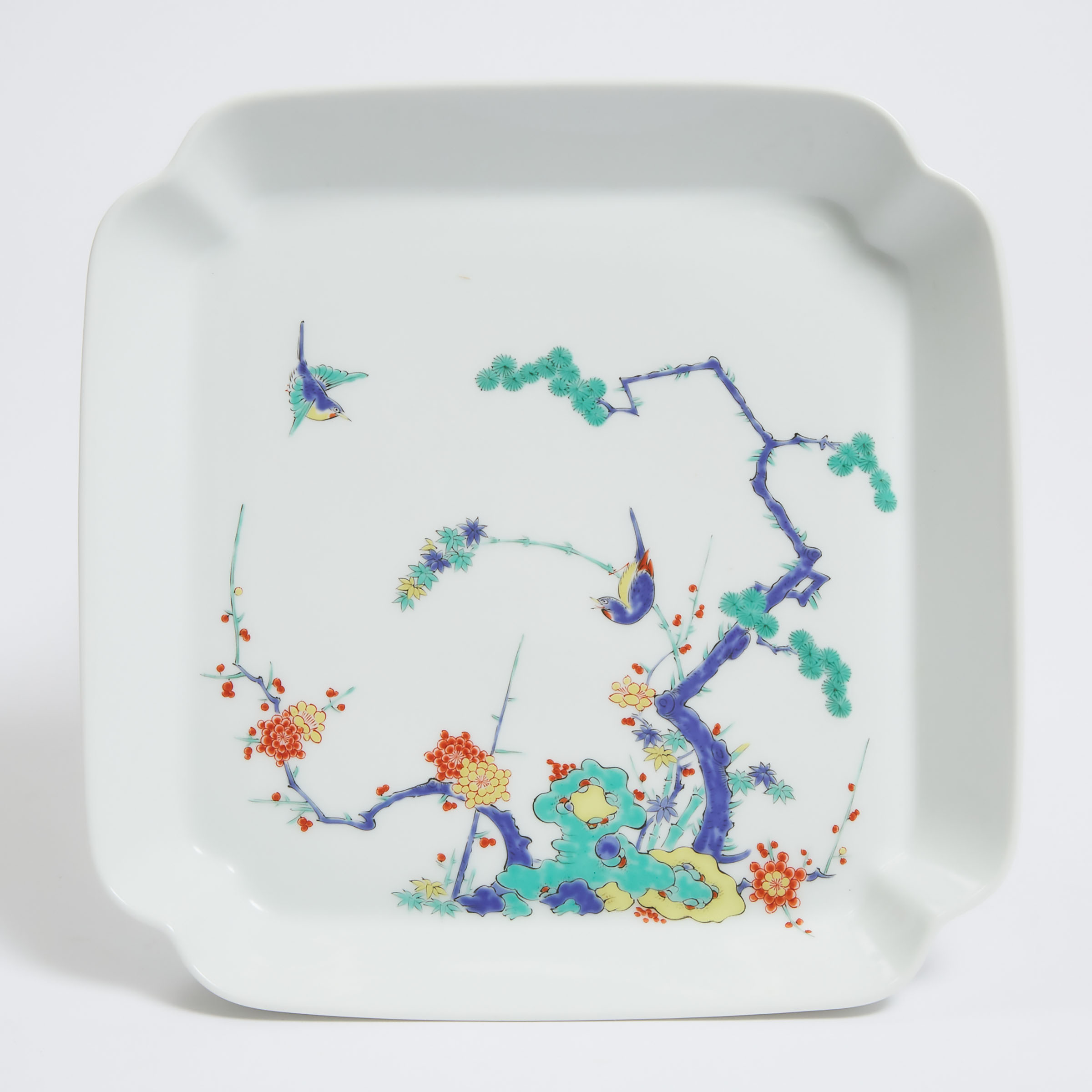 A Large Kakiemon Square Dish, Late 19th/Early 20th Century