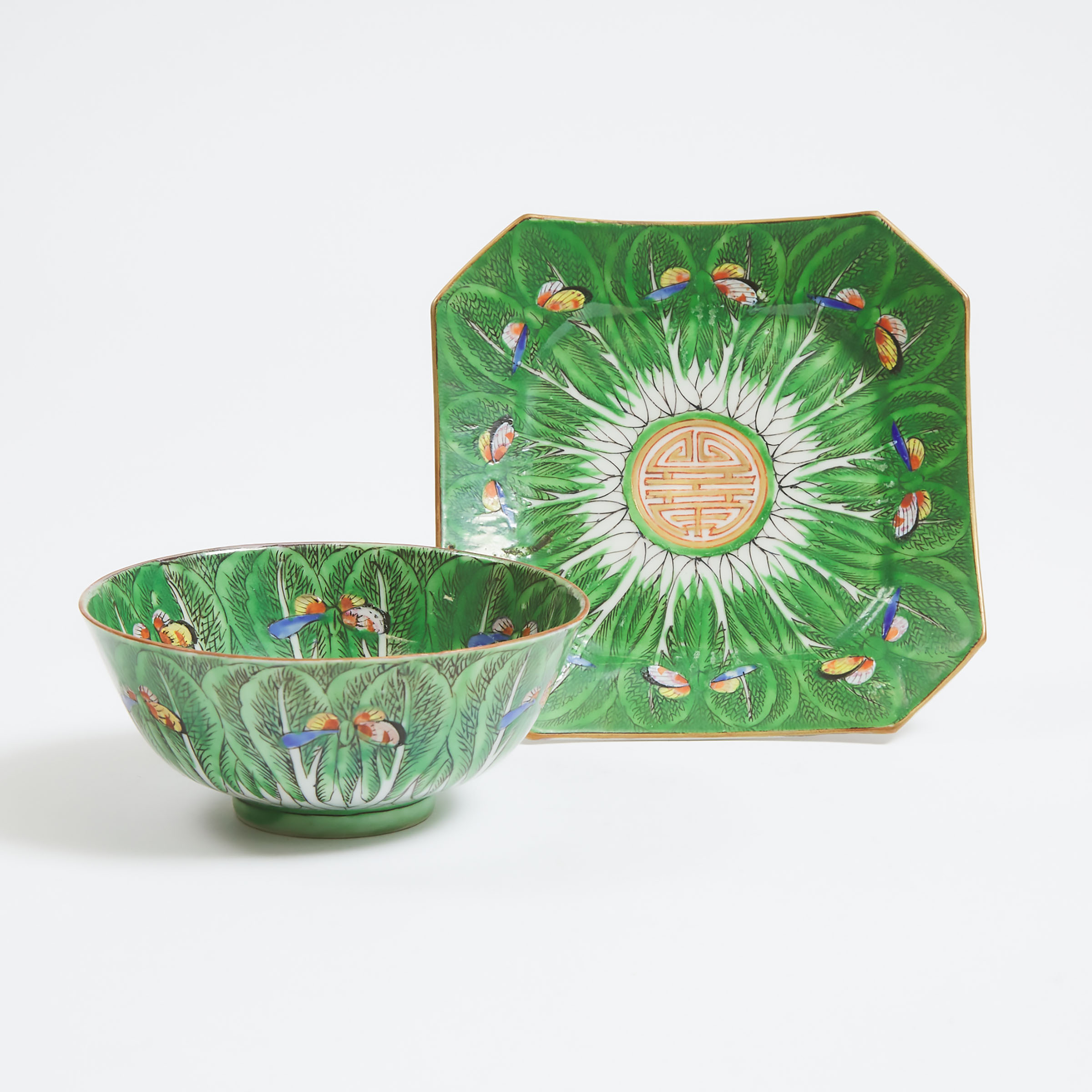 A Set of Twenty-Four Chinese Export 'Cabbage Leaf' Pattern Bowls and Dishes, Early 20th Century