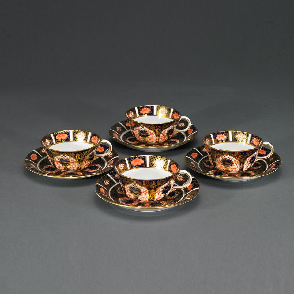 Four Royal Crown Derby ‘Old Imari’ (1128) Cups and Saucers, c.1913-21
