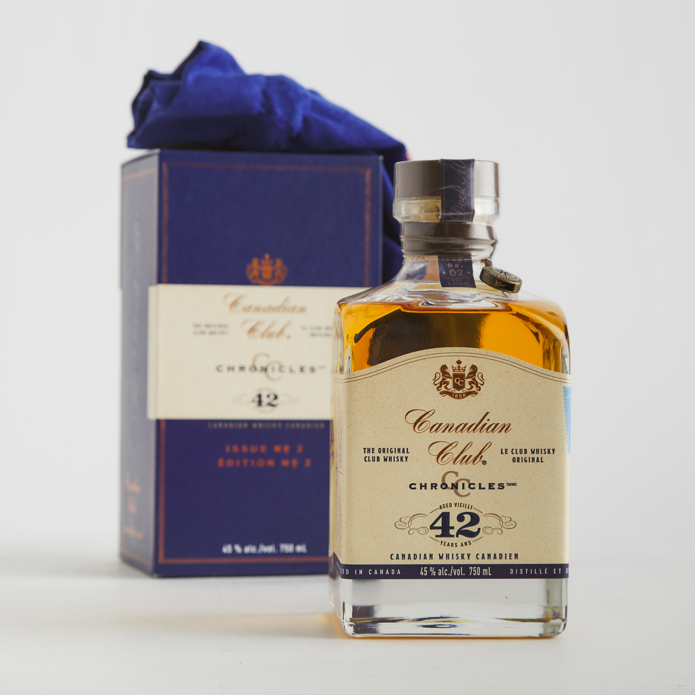 CANADIAN CLUB CHRONICLES CANADIAN WHISKY 42 YEARS (ONE 750 ML)