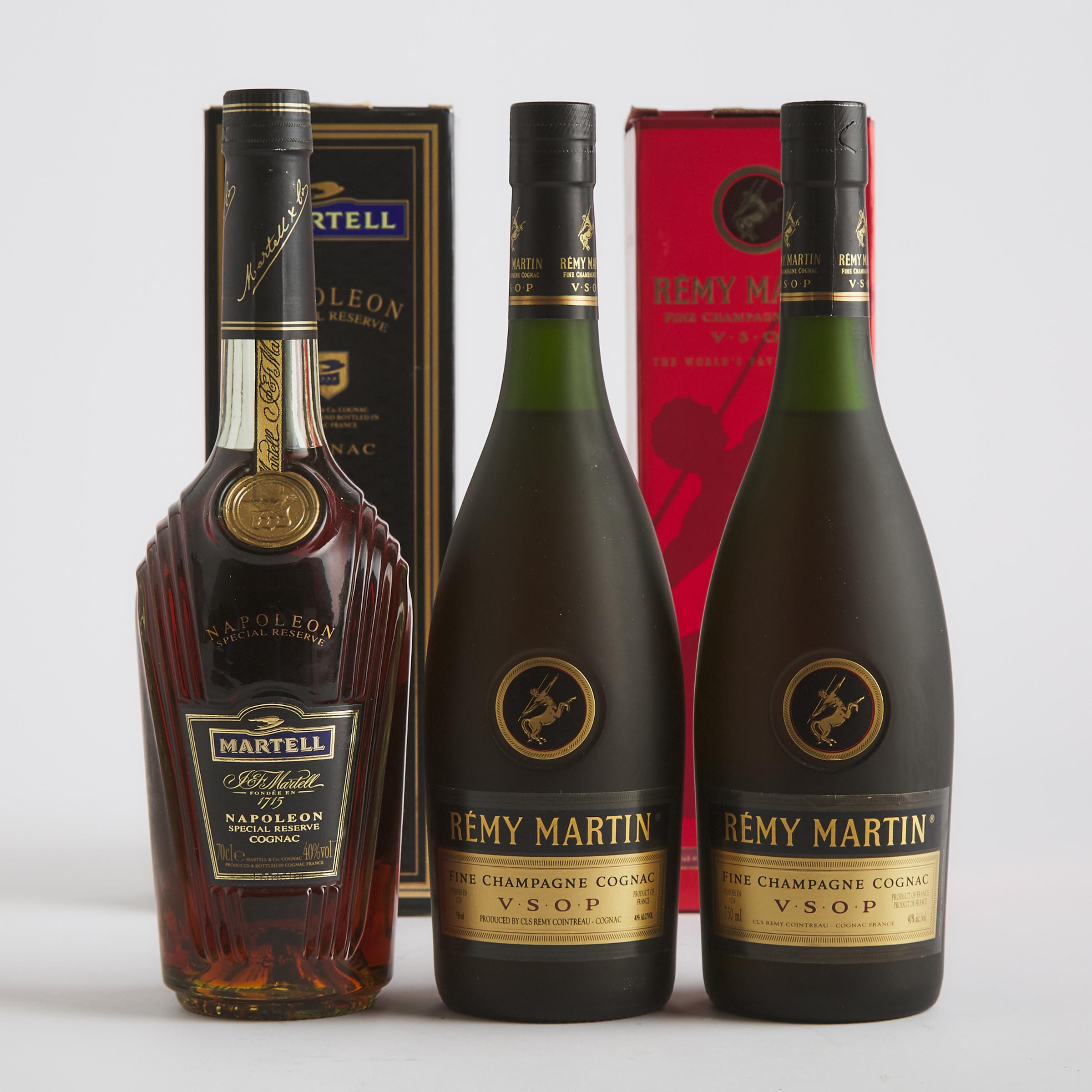 MARTELL NAPOLEON SPECIAL RESERVE (ONE 70 CL)
RÉMY MARTIN FINE CHAMPAGNE COGNAC VSOP (TWO 750 ML)