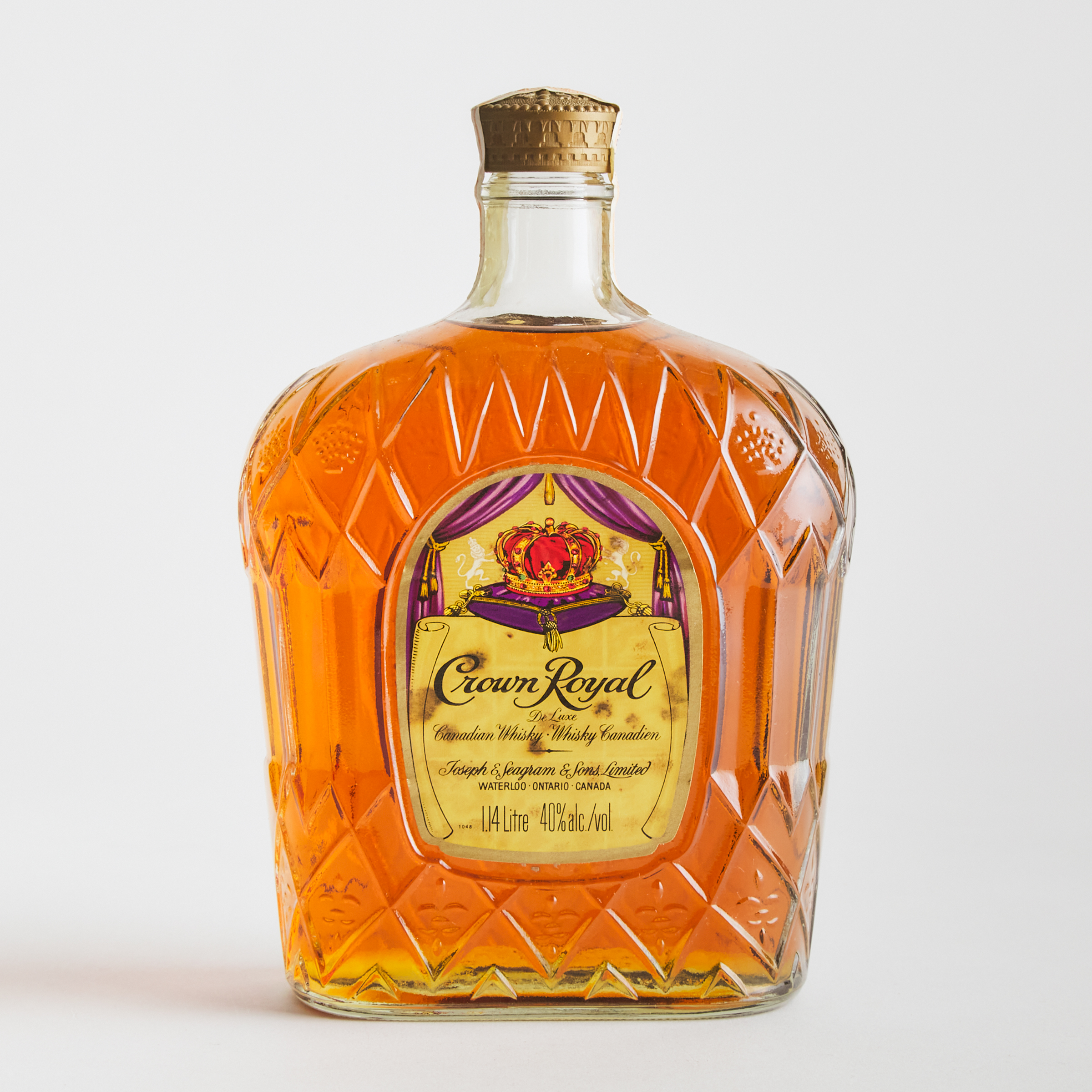 CROWN ROYAL DE LUXE CANADIAN WHISKY (ONE 1140 ML)
