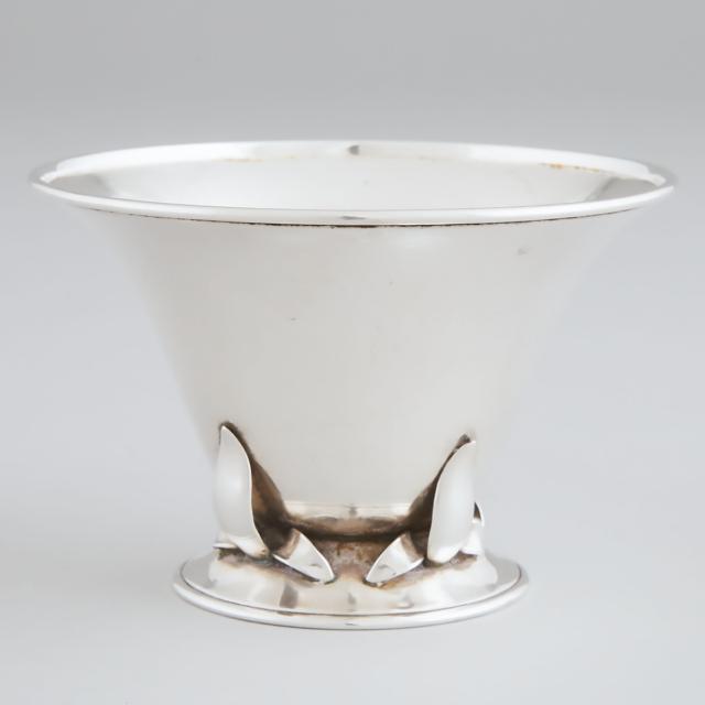 Canadian Silver Small Footed Bowl, Poul Petersen, Montreal, Que., mid-20th century