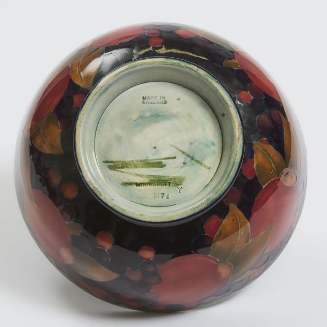 Moorcroft Pomegranate Bowl, c.1920-25