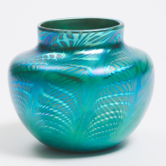 Lundberg Studios Iridescent Blue Glass Vase, 1976