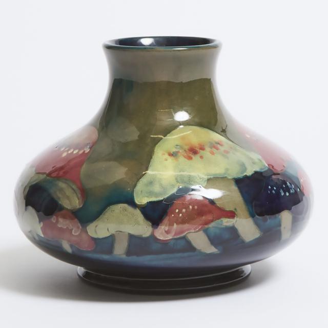 Moorcroft Claremont Vase, c.1925