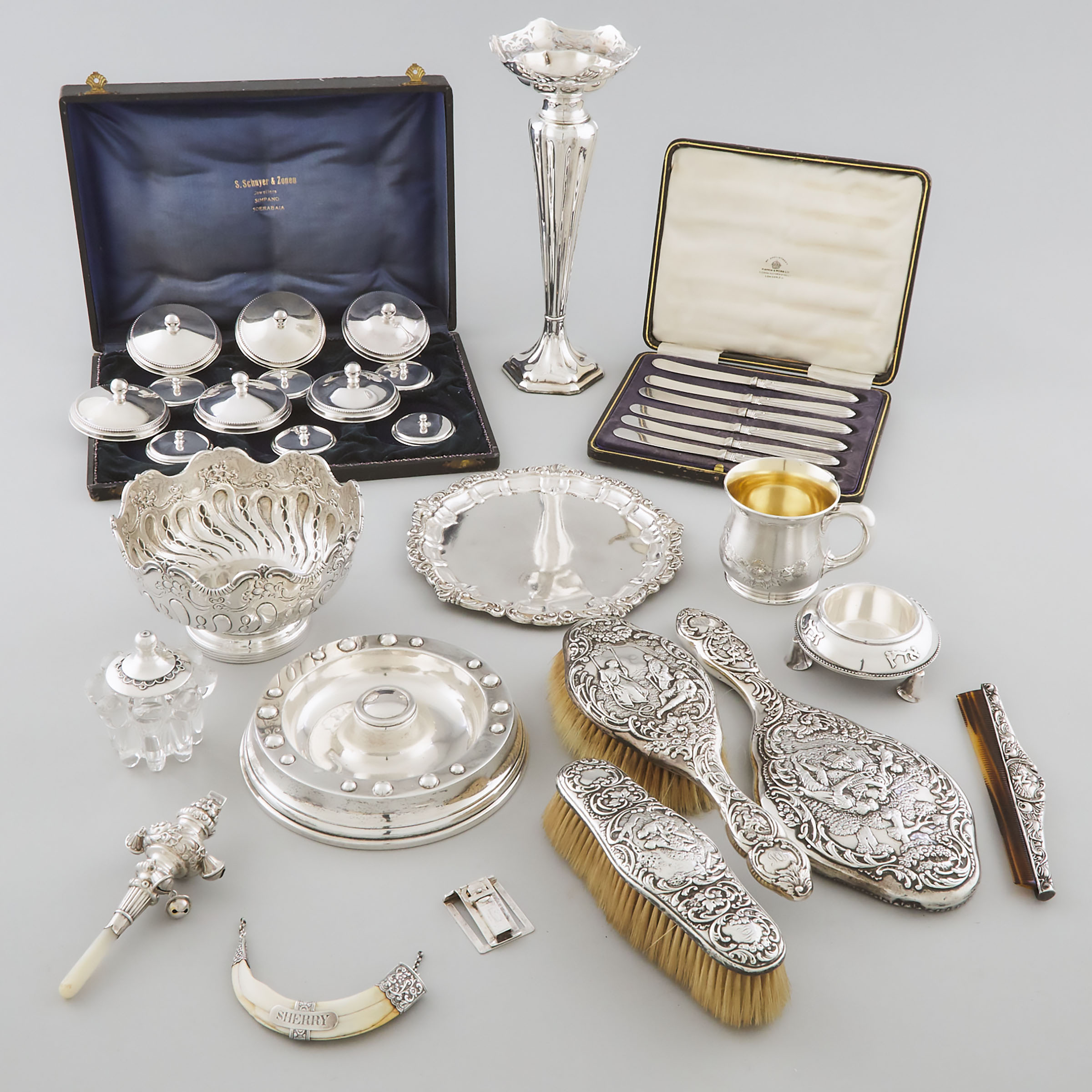 Group of English, Continental, Eastern and North American Silver, 19th/20th century