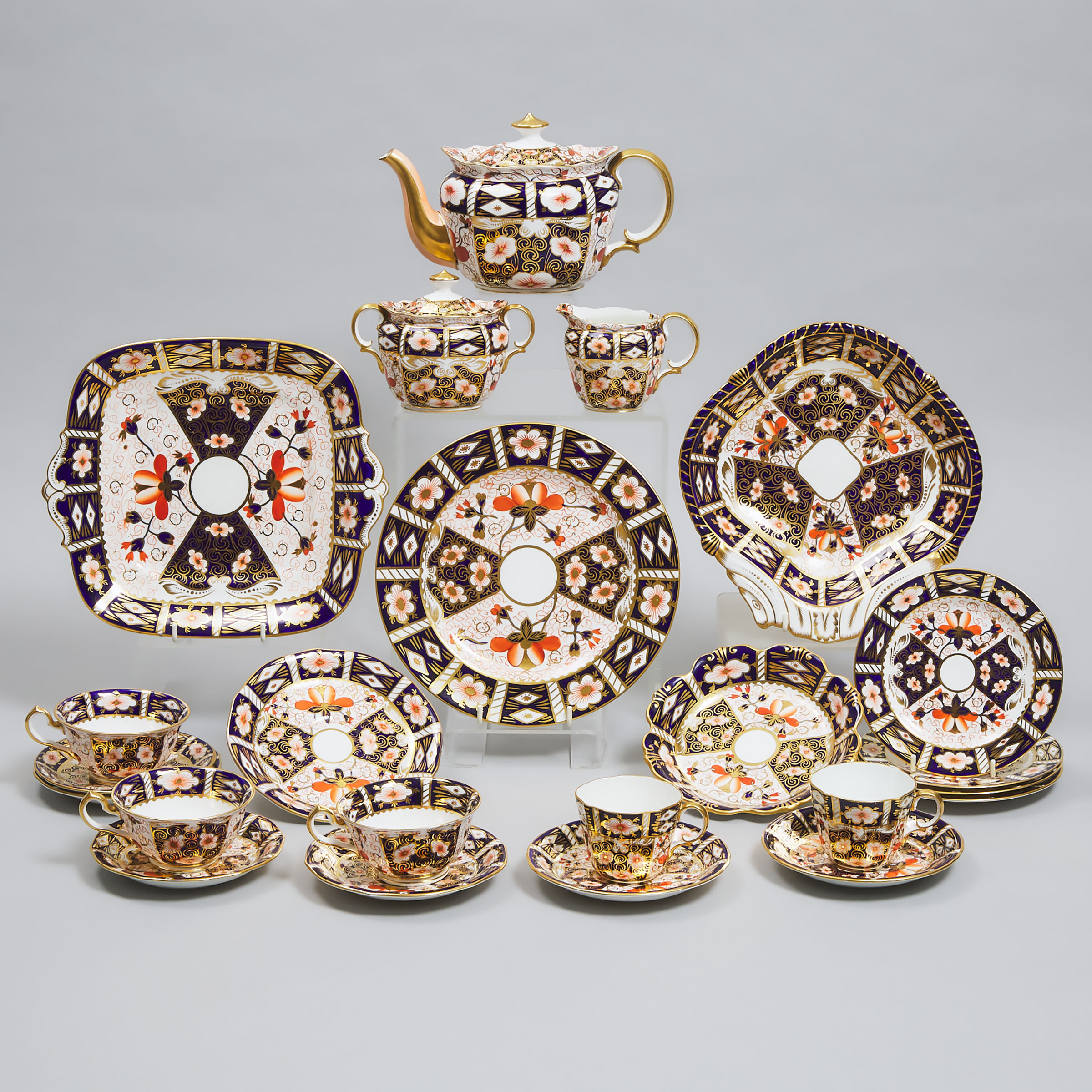 Royal Crown Derby 'Imari' (2451) Pattern Part Service, 20th century