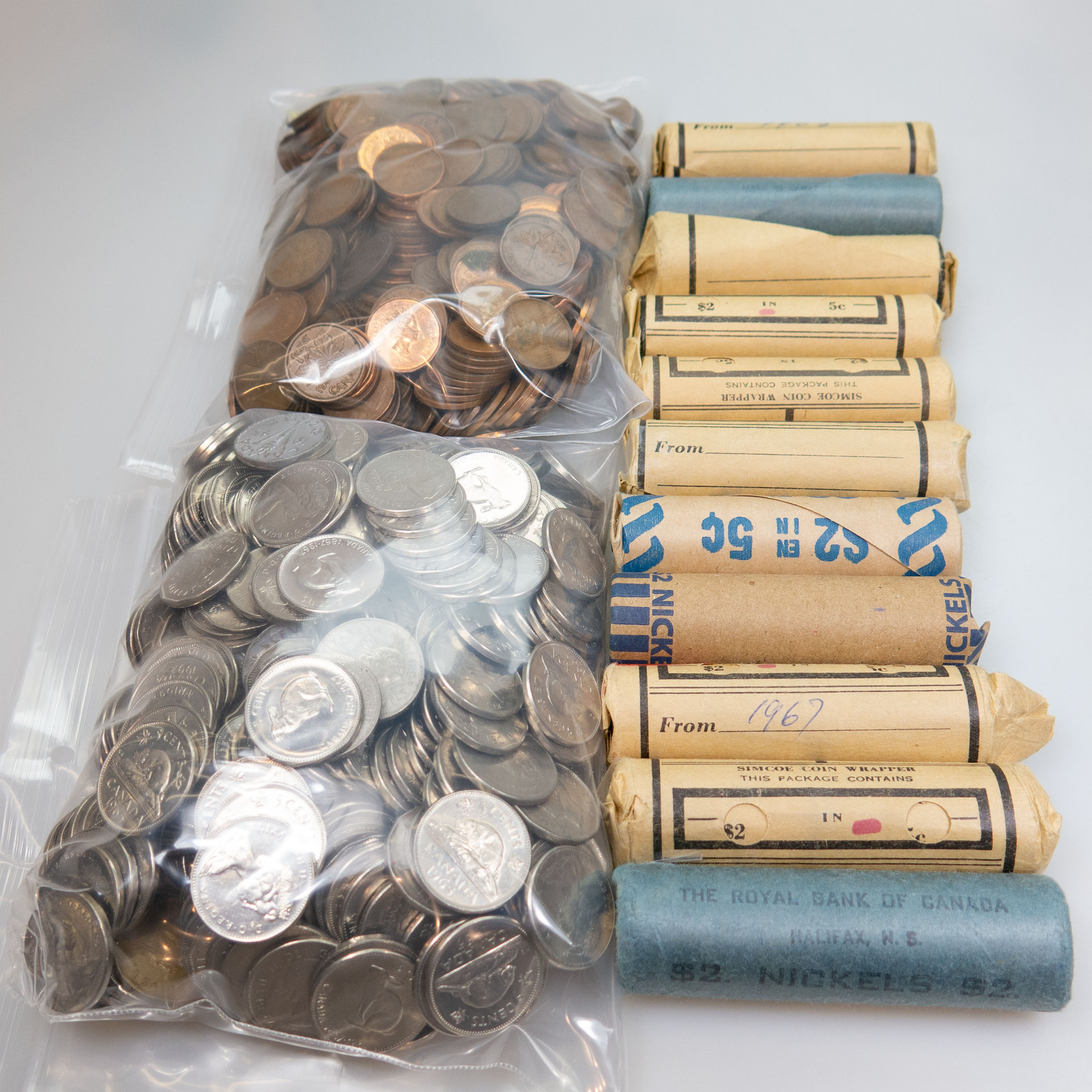 816 Various Canadian Nickels & 486 Pennies