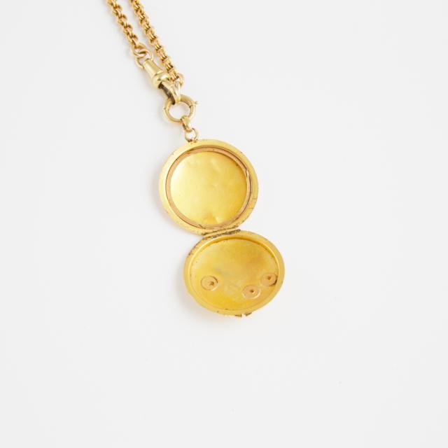 French 18k Yellow Gold Chain And Locket