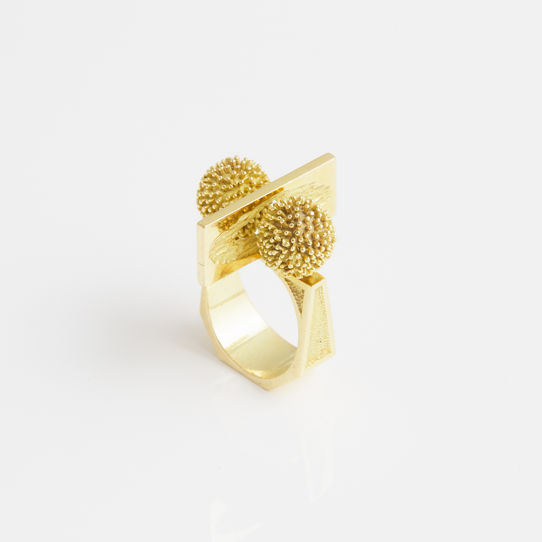 Lucas 18k Yellow Gold Abstract Ring
