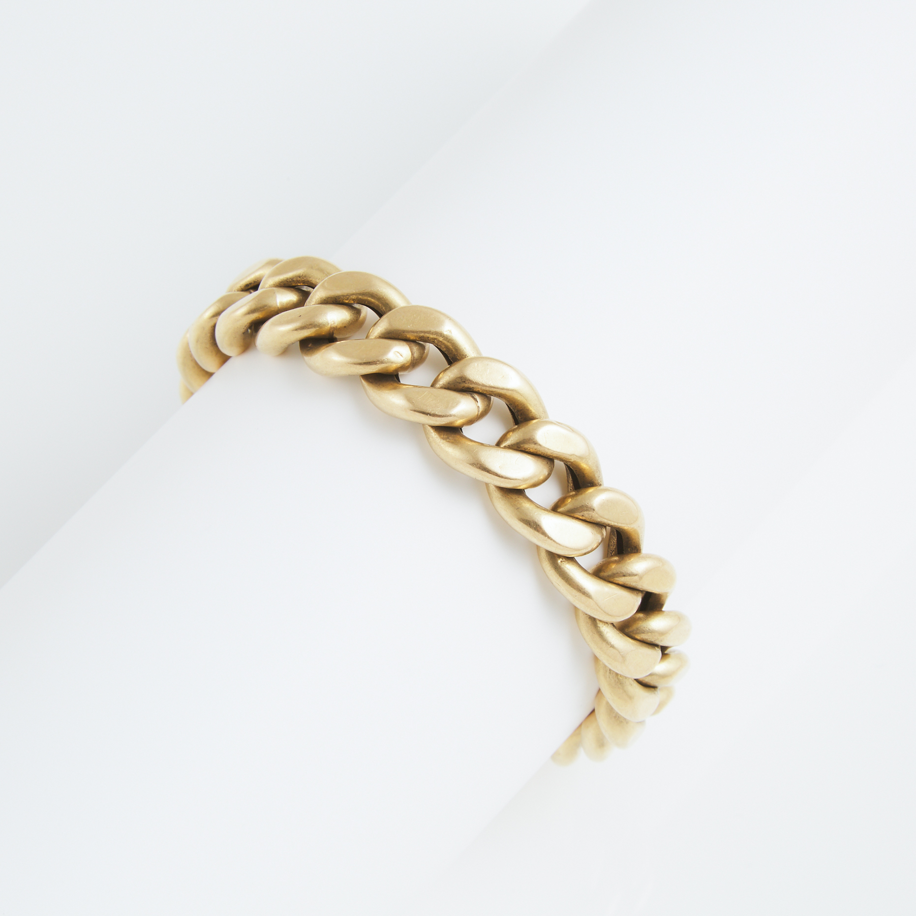 18k Yellow Gold Thick Curb Link Bracelet