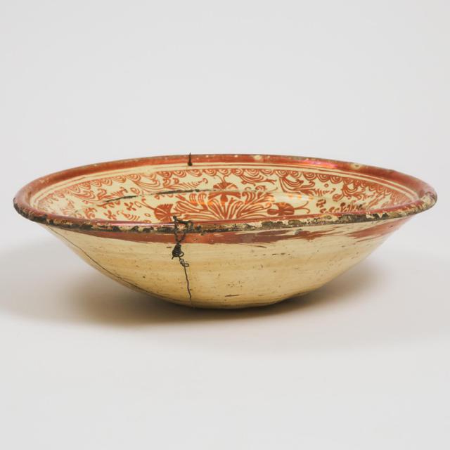 Hispano-Moresque Copper Lustre Decorated Earthenware Bowl, late 17th/early 18th century