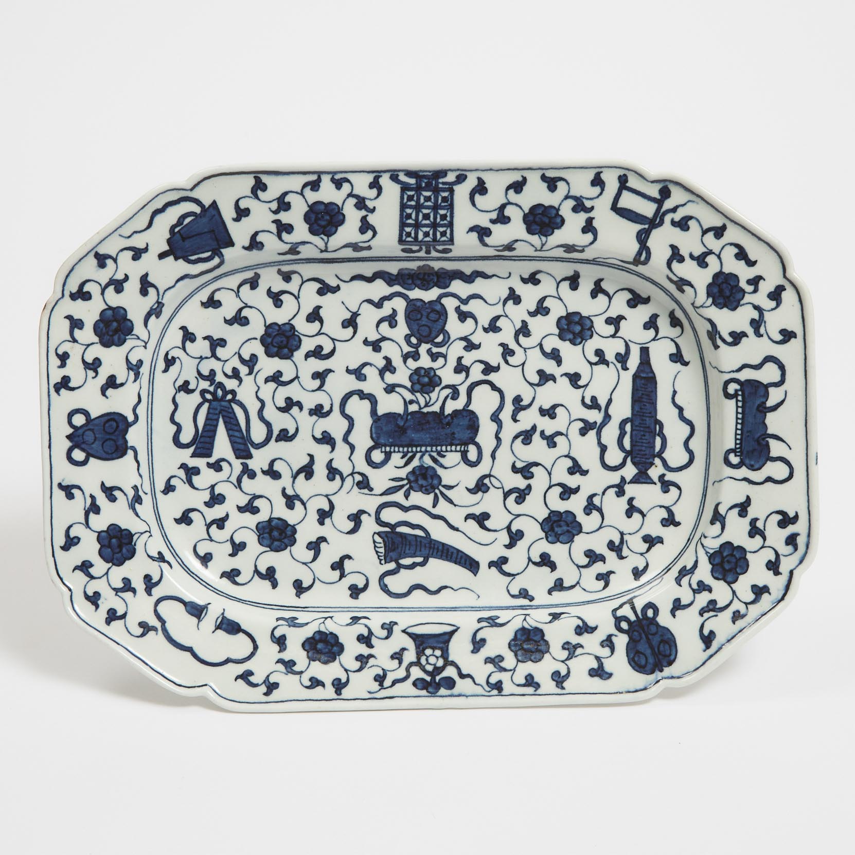 Worcester 'Hundred Antiques' Pattern Octagonal Platter, c.1770-80
