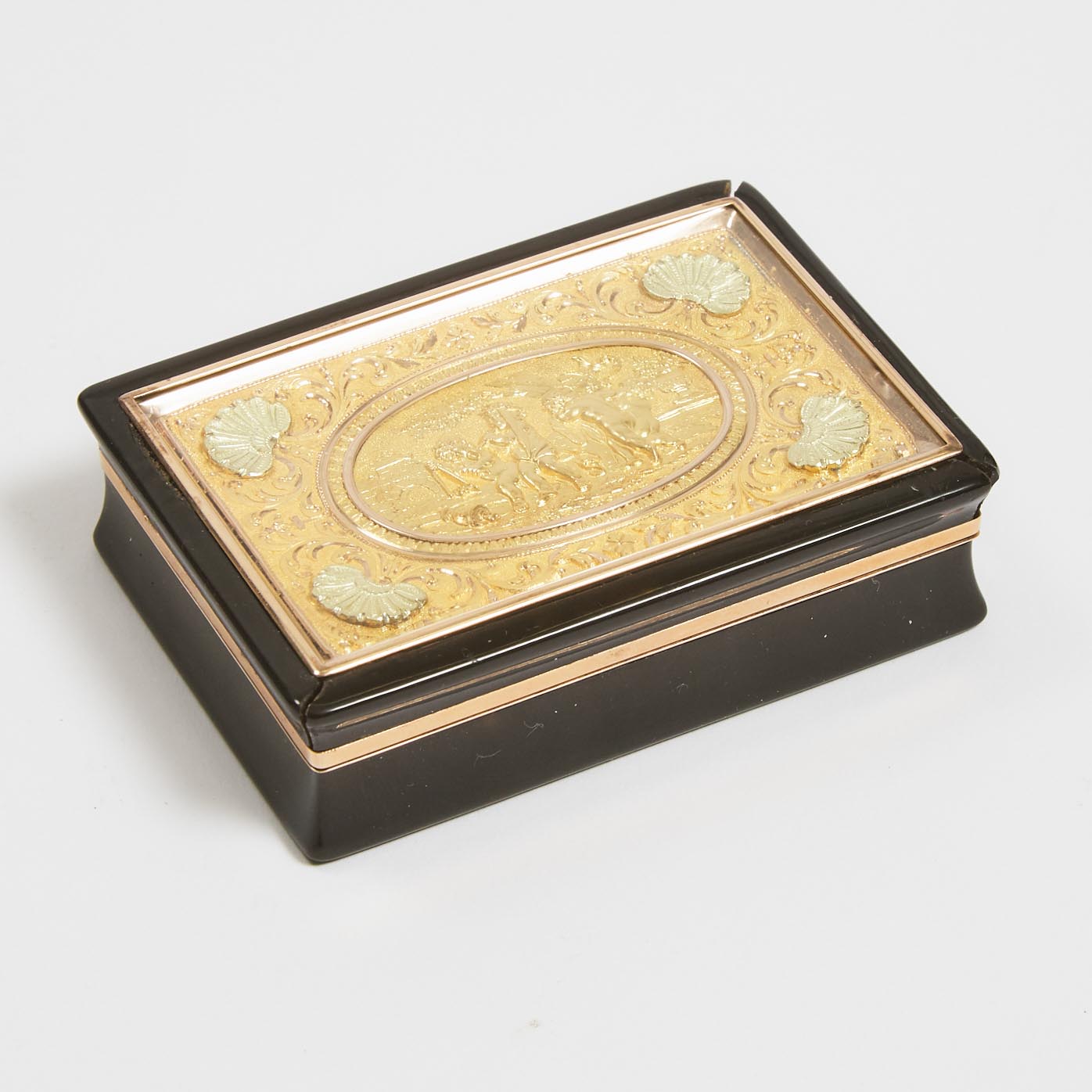 Princess Frederica Charlotte of Prussia Regncy Gold Mounted Tortoiseshell Presentation Snuff Box to Charles Dumergue, c.1815