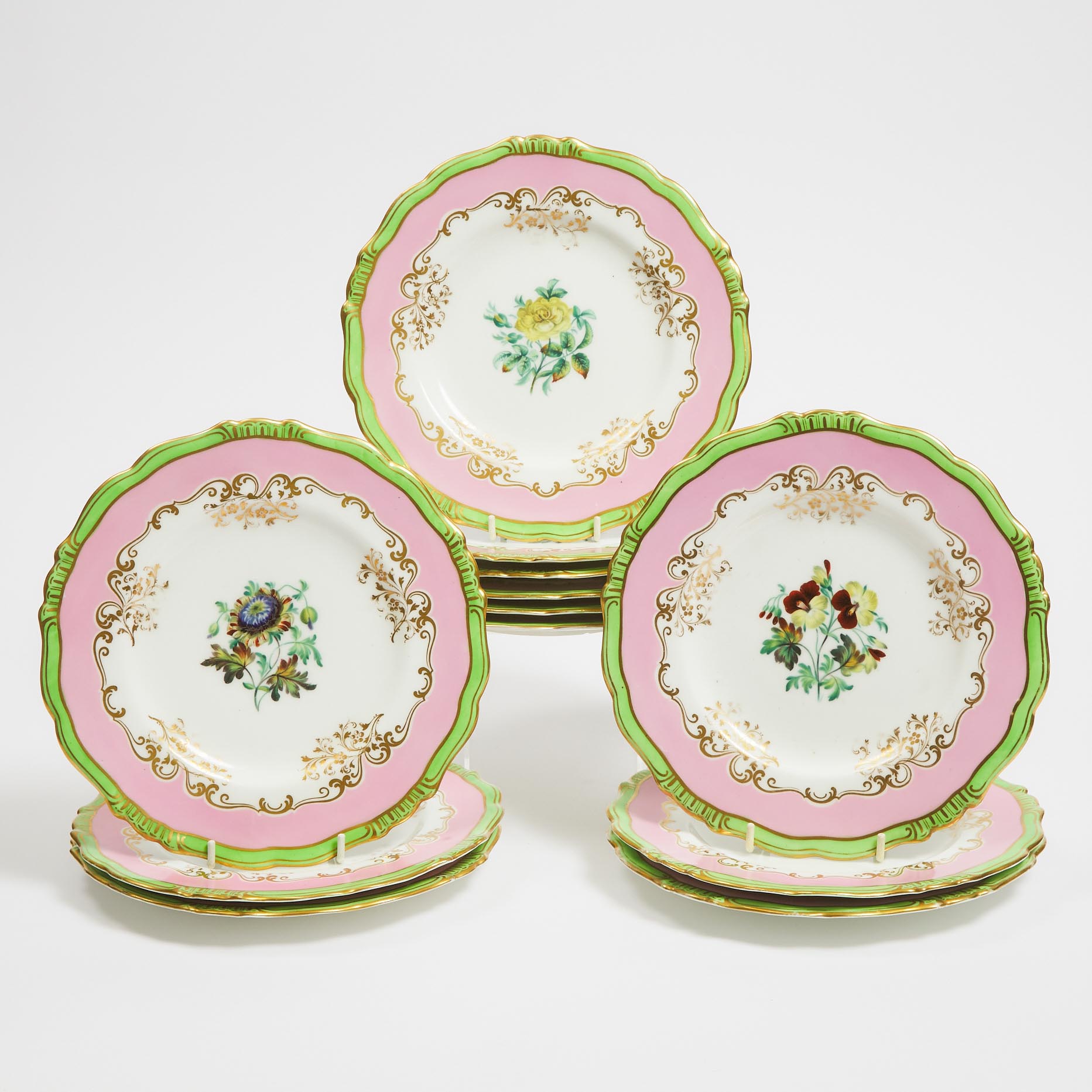 Set of Twelve Grainger's Worcester Pink, Green and Gilt Bordered Flower Painted Plates, mid-19th century