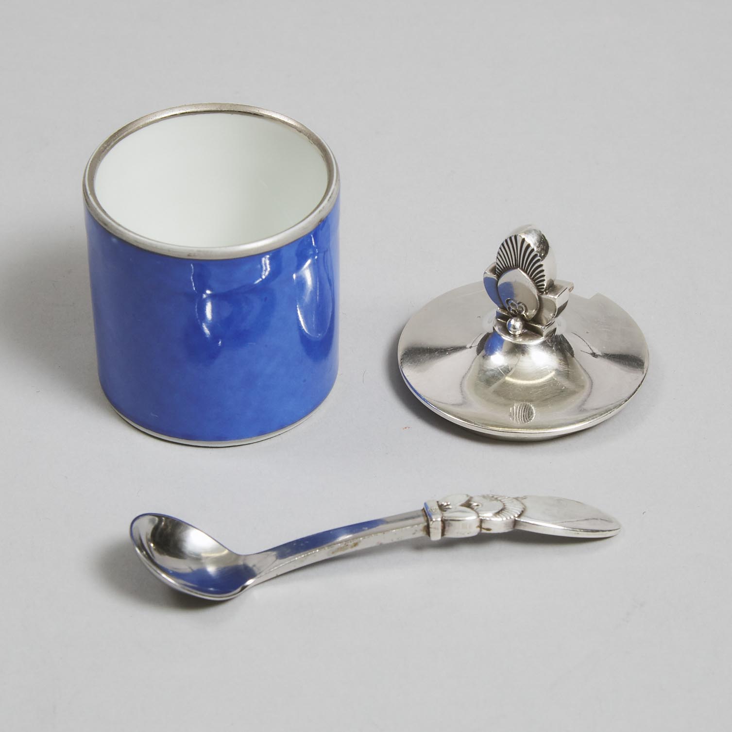 Danish Silver ‘Cactus’ Pattern Covered Royal Copenhagen Mustard Pot and Spoon, #815C, Gundorph Albertus for Georg Jensen, Copenhagen, 1933-44