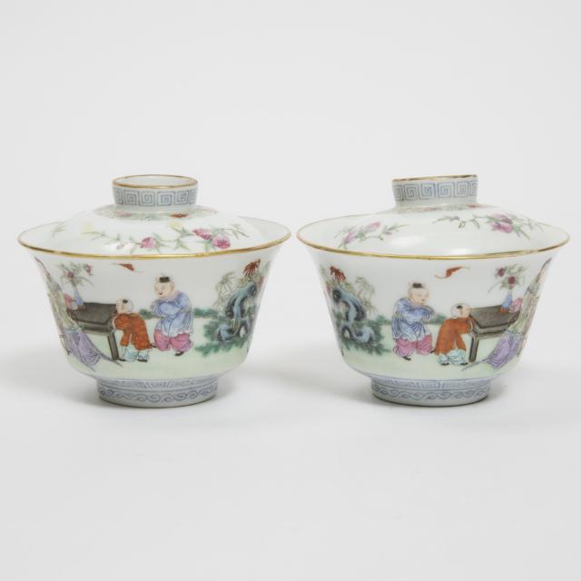 A Pair of Fine Famille Rose 'Ladies and Children' Bowl and Cover, Lin Zhi Cheng Xiang Mark, Republican Period (1912-1949)