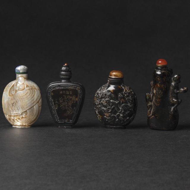 Two Tortoiseshell Snuff Bottles, Together With Two Black Coral and Mother-of-Pearl Snuff Bottles, 19th/20th Century