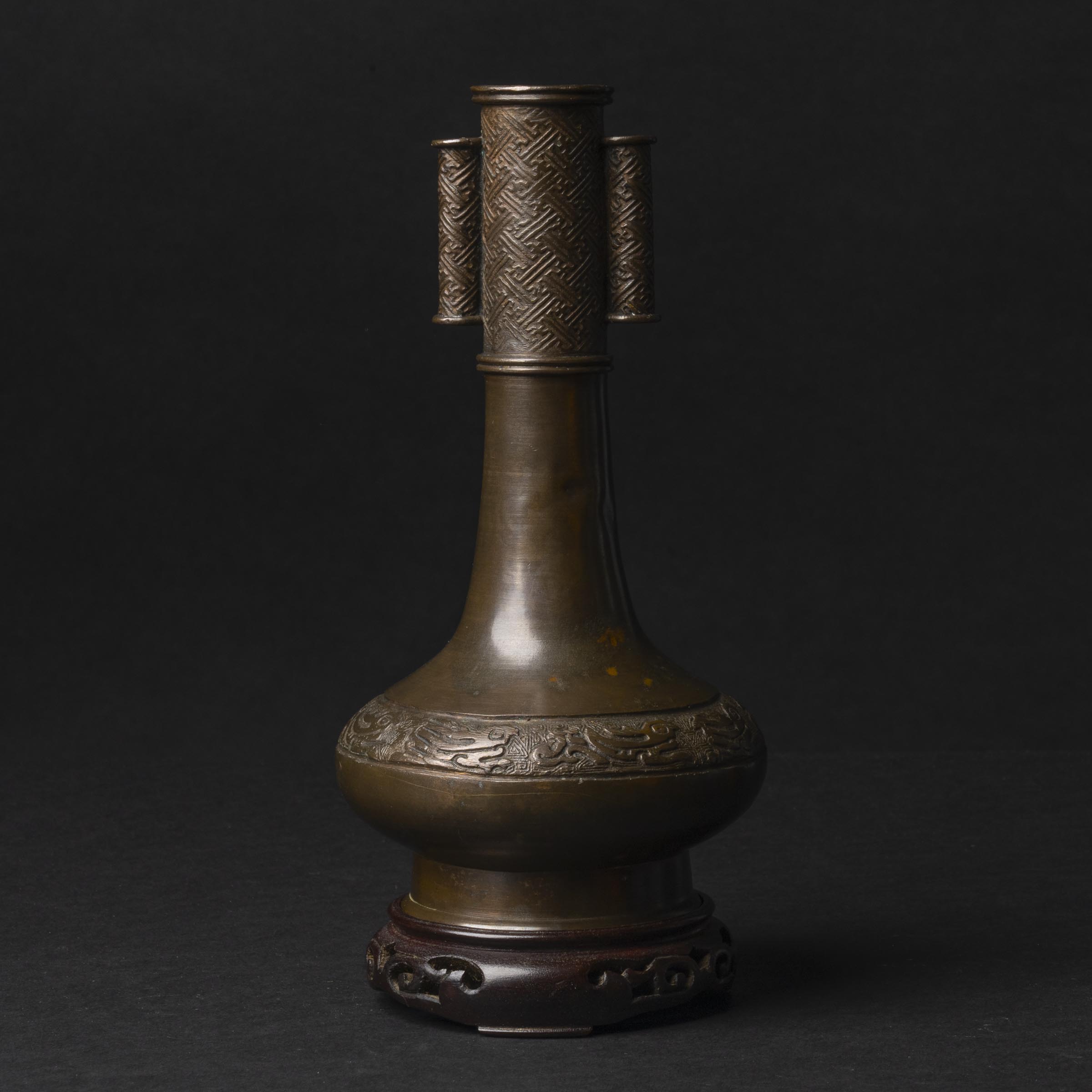 A Bronze Arrow Vase, Touhu, Ming Dynasty (1368-1644)