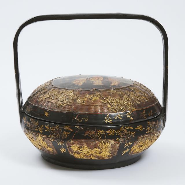 A Gilt and Black Lacquered Handled Basket, Late Qing Dynasty