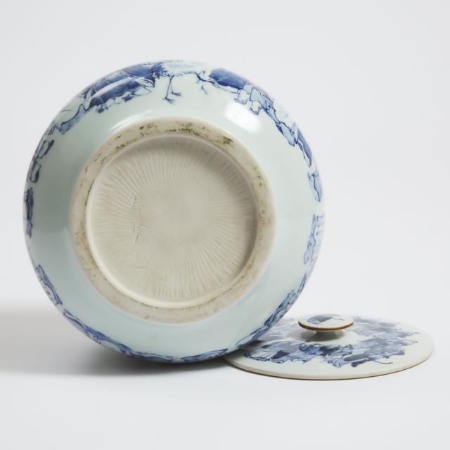 A Blue and White 'Five Hundred Rakan (Arhats)' Bowl and Cover, Mizuzashi, 19th/20th Century