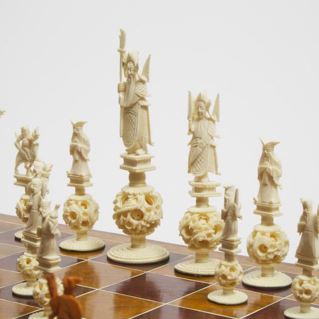A Canton Export Ivory Puzzle Ball Chess Set, Late 19th/Early 20th Century