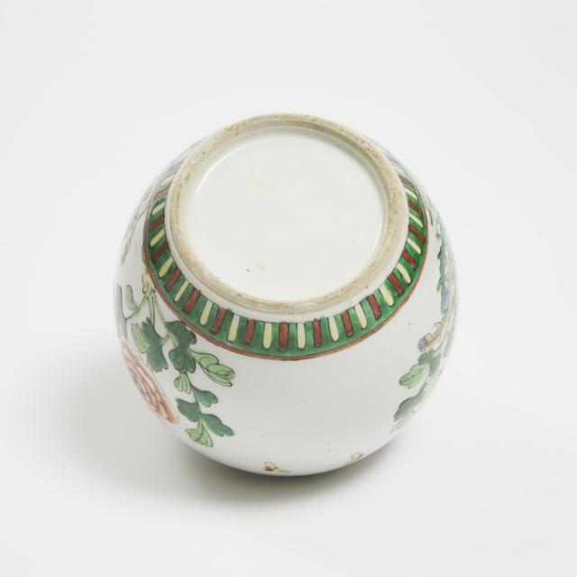 A Famille Verte 'Phoenix and Peony' Jar, Late 19th Century/Early 20th Century 