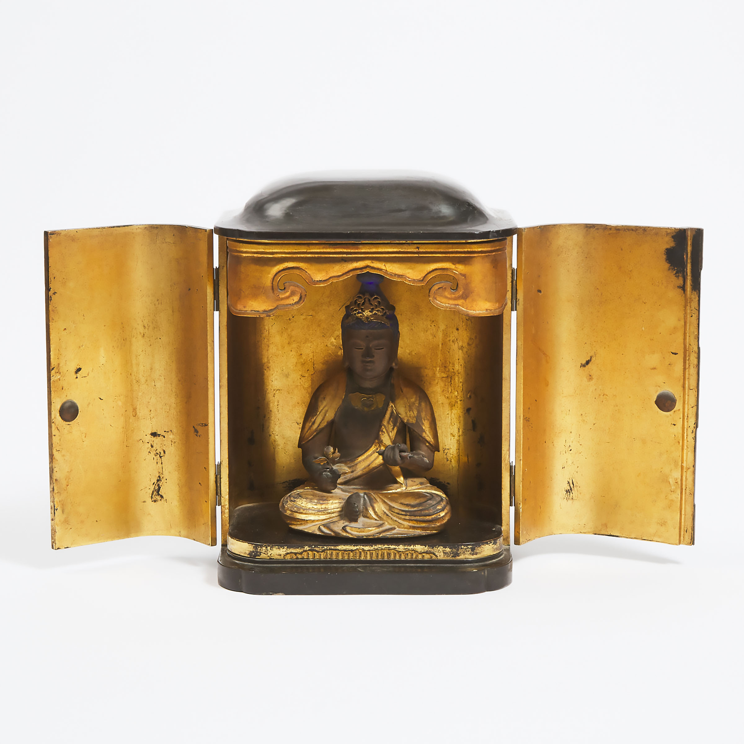 A Portable Shrine (Zushi) With a Gilt Wood Figure of Kannon (Avalokiteshvara), Edo/Meiji Period, 18th/19th Century