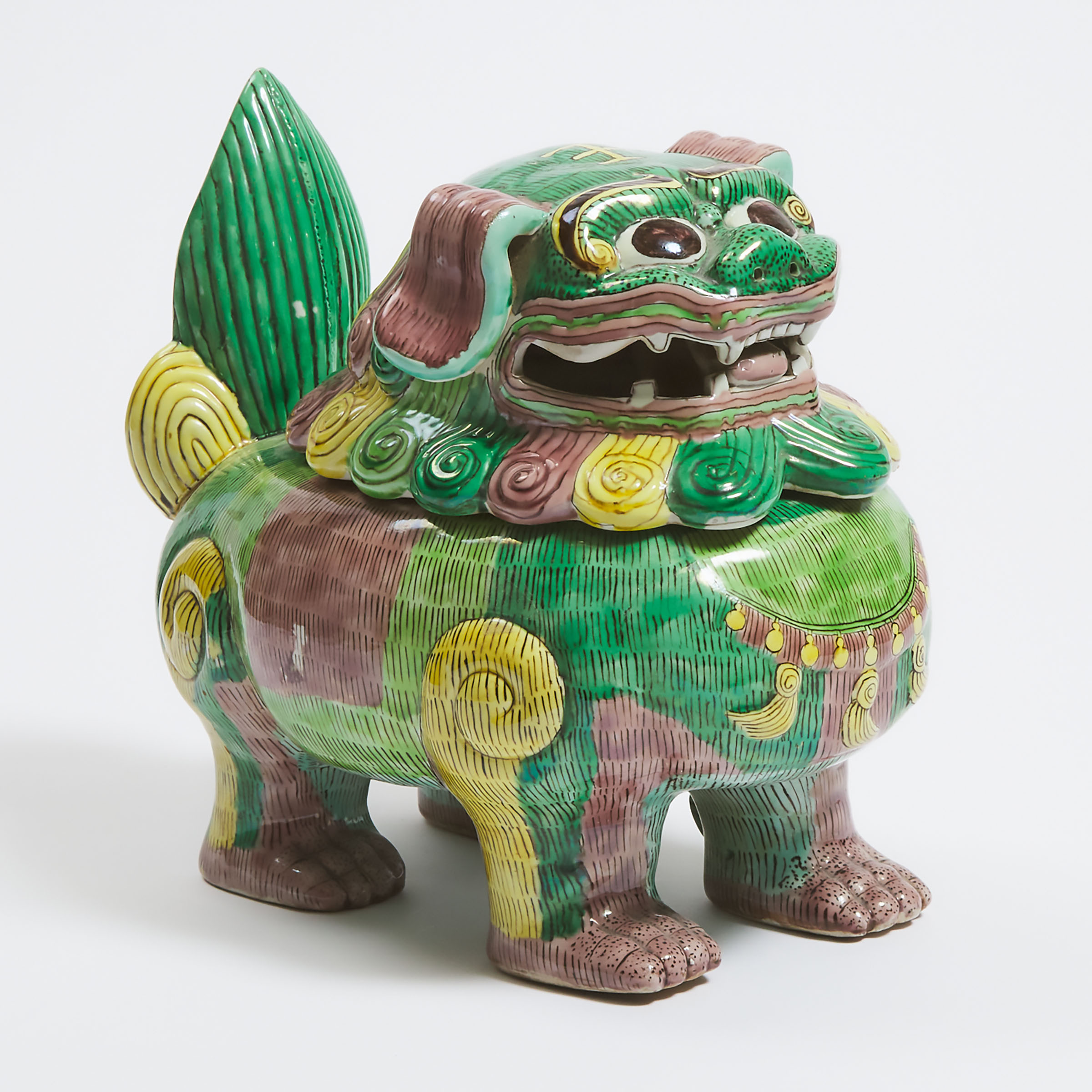 A Famille Verte Porcelain 'Qilin' Censer and Cover, 19th/20th Century