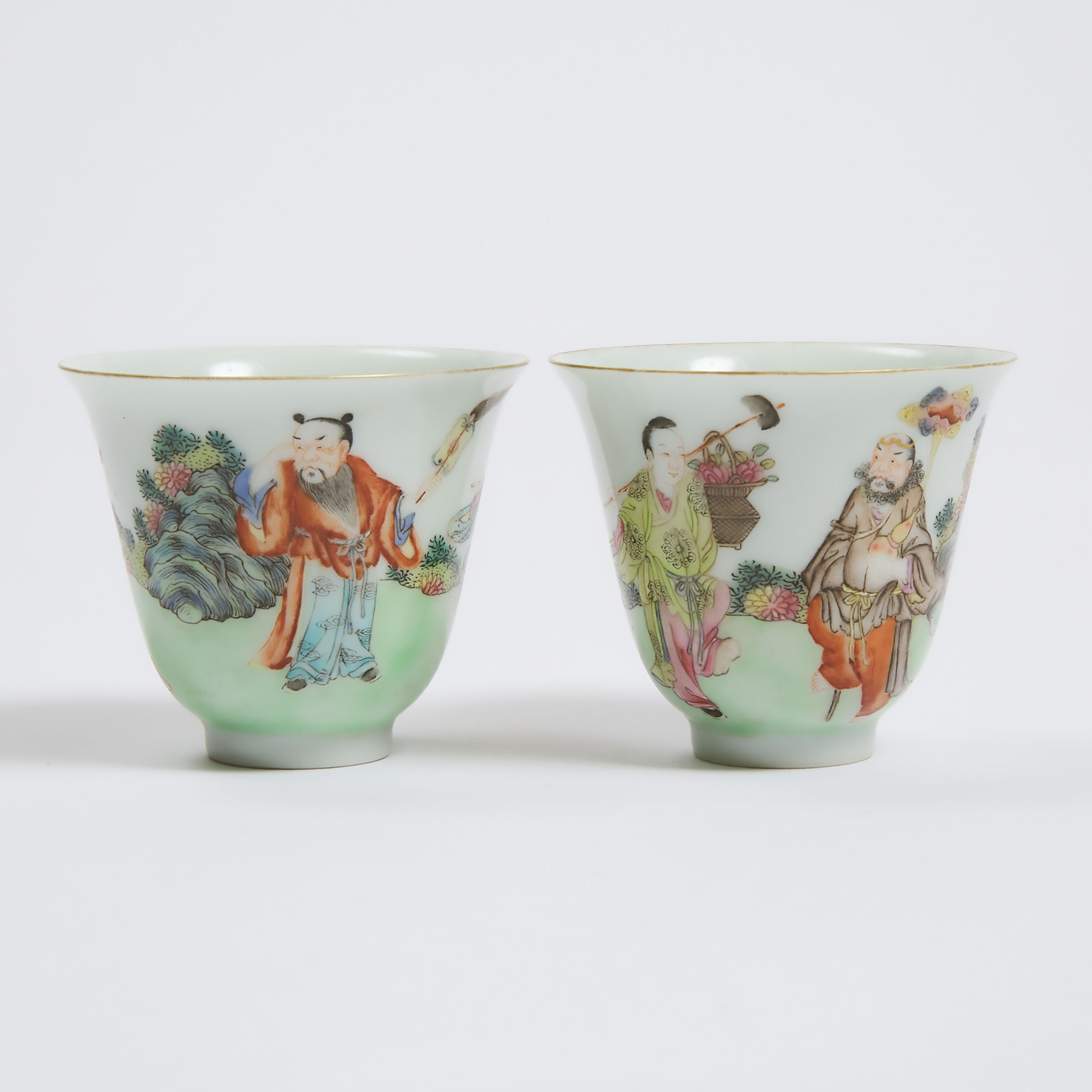 A Pair of Famille Rose 'Eight Immortals' Cups, Guangxu Mark, 19th/20th Century