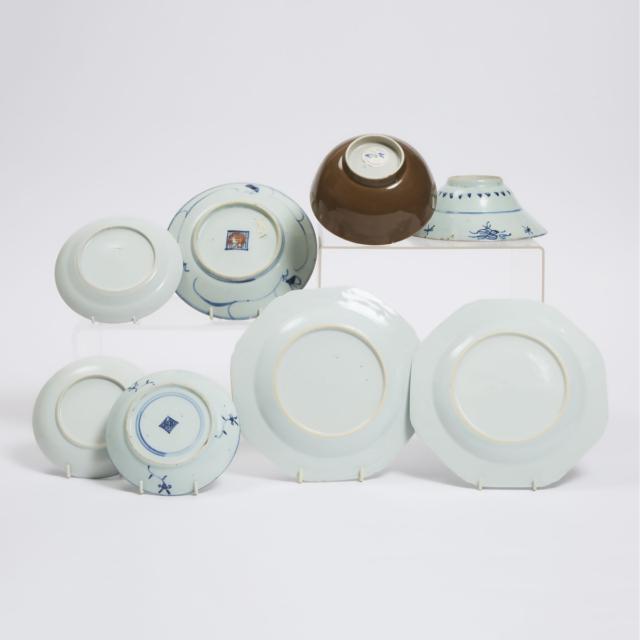 A Group of Eight Chinese Export Blue and White Wares, 17th-19th Century