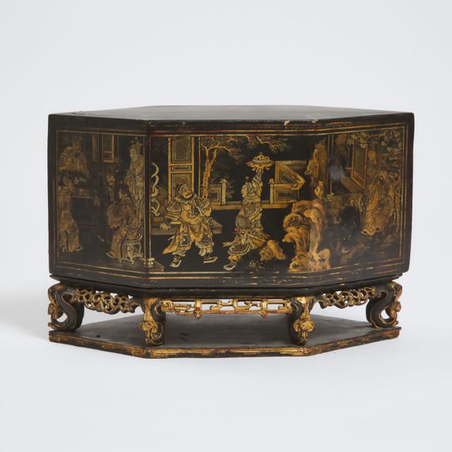 A Chinese Gilt and Black Lacquered 'Chanab' Offering Box and Cover, 19th Century