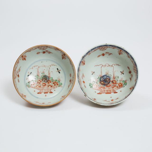 A Pair of Export Imari-Style Bowls, 18th/19th Century