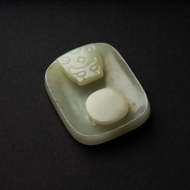 A White Jade 'Floral' Belt Buckle, Qing Dynasty, 19th Century