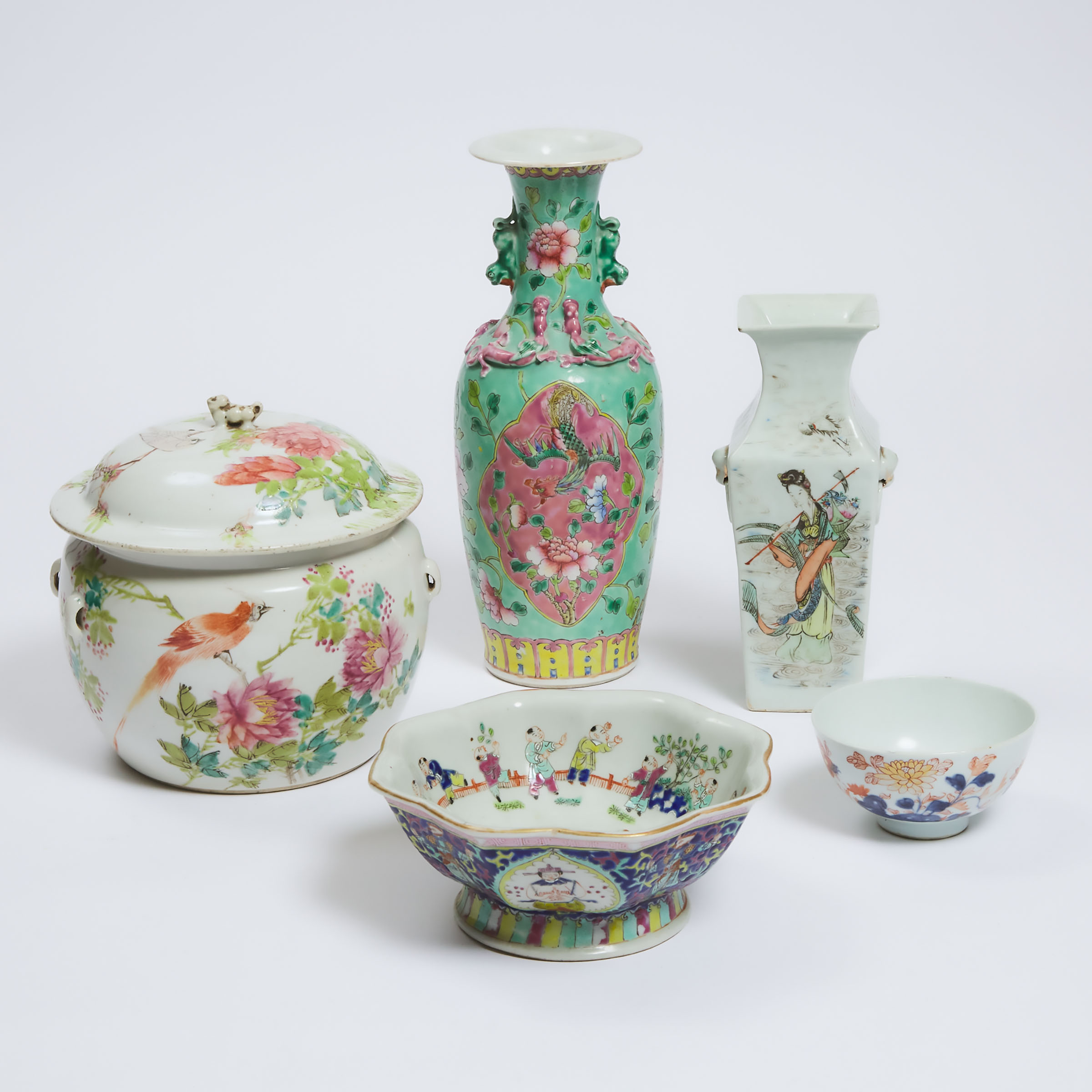 A Group of Five Enameled Porcelain Wares, Kangxi to Republican Period, 17th-Early 20th Century