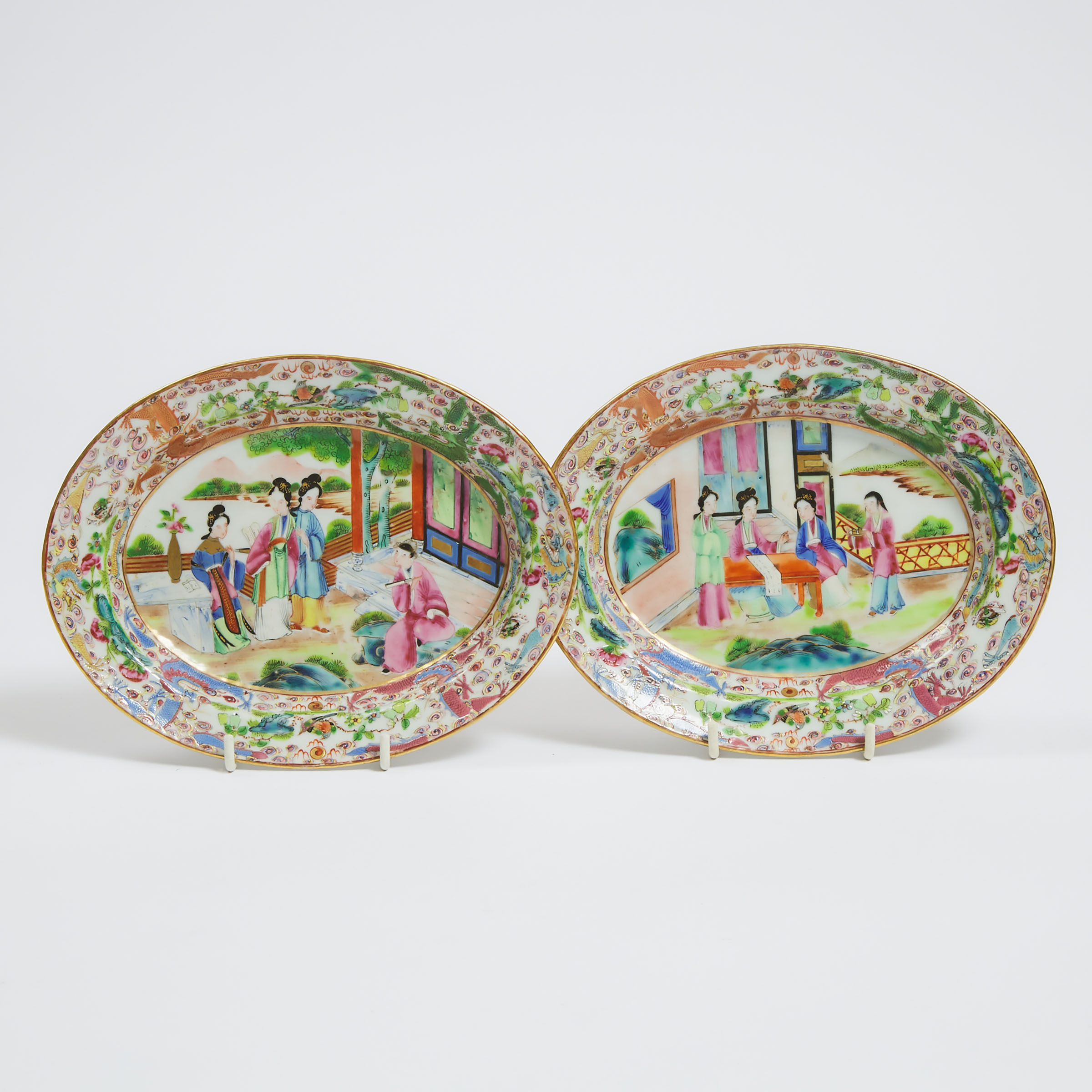 A Pair of Unusual Canton Famille Rose 'Figural' Dishes, Early 19th Century