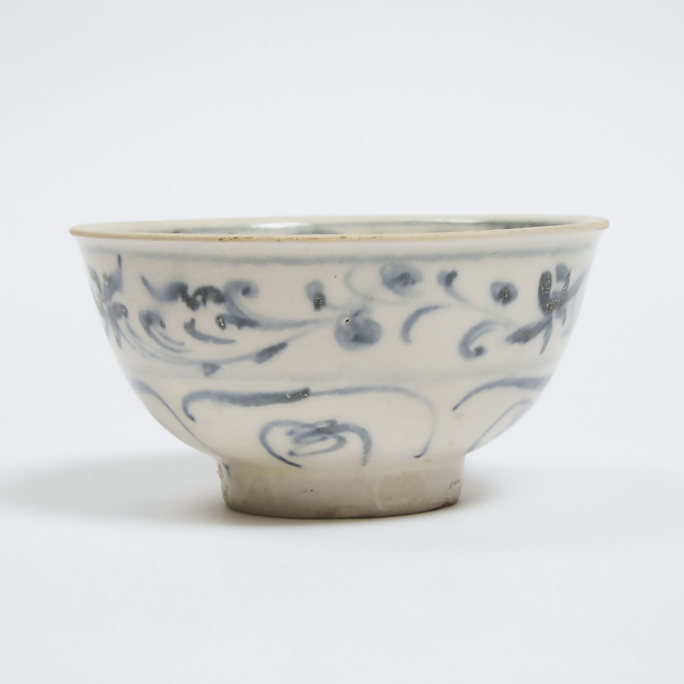A Vietnamese Blue and White 'Hoi An Hoard' Bowl, 15th Century