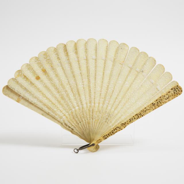 A Chinese Finely Carved and Pierced Ivory Brisé Fan, Qing Dynasty, Circa 1790