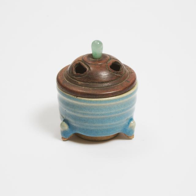A Small Jun-Glazed Tripod Censer and Cover, 19th Century or Earlier