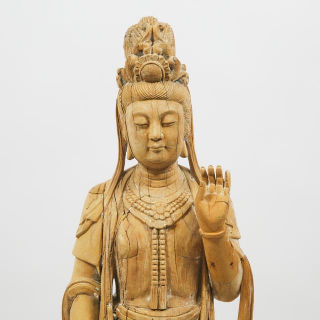 A Large Wood Standing Figure of Guanyin, 20th Century