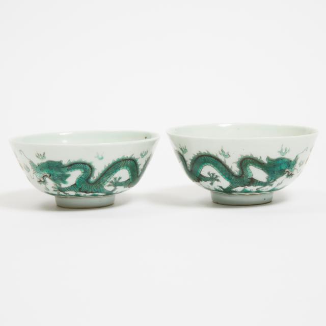 A Pair of Green Enameled 'Double Dragon Chasing Flaming Pearl' Bowls, Guangxu Mark, 20th Century