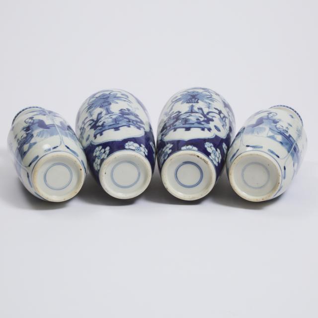 Two Pairs of Kangxi-Style Blue and White Vases, 19th Century