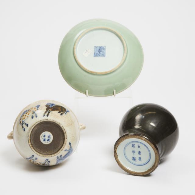 A Group of Three Porcelain Wares, Qing Dynasty