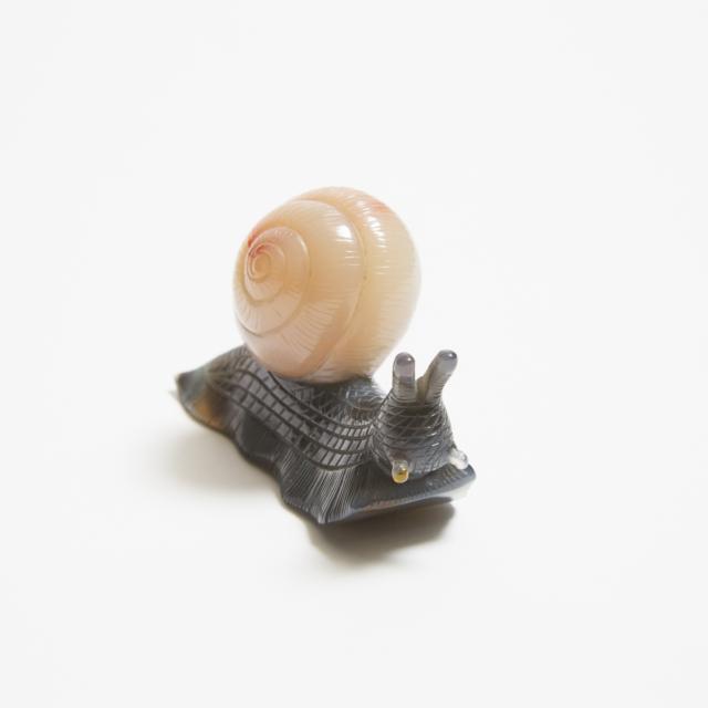 A Carved Agate Figure of a Snail, Mid 20th Century