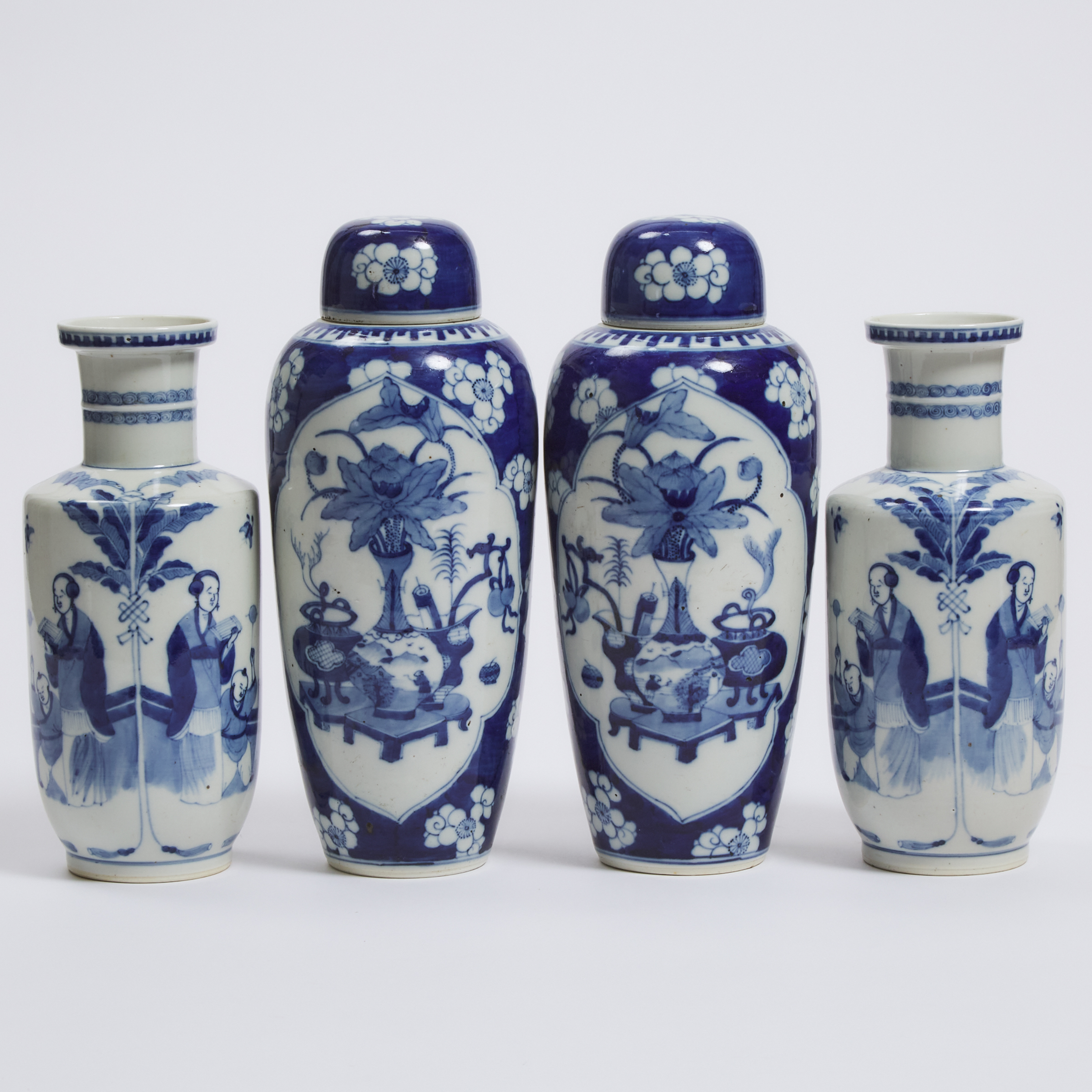 Two Pairs of Kangxi-Style Blue and White Vases, 19th Century